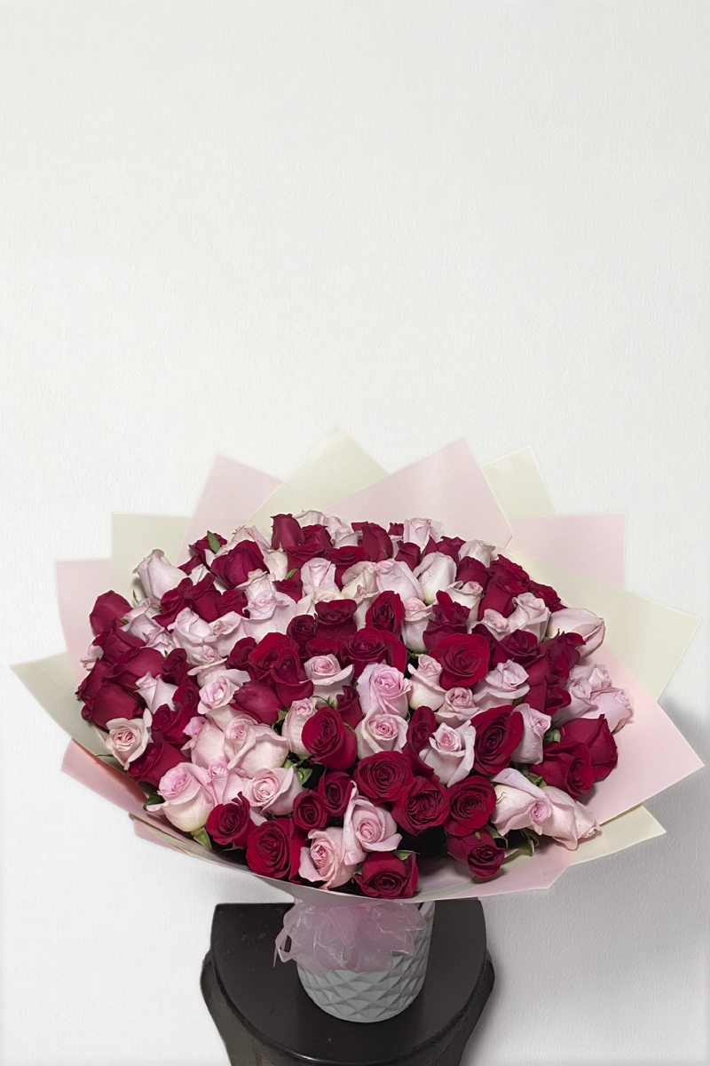 Ramo de 100 rosas rojas y rosas: imagen 3