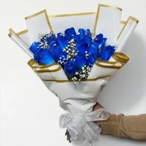 Ramo de 24 rosas azul: imagen 3