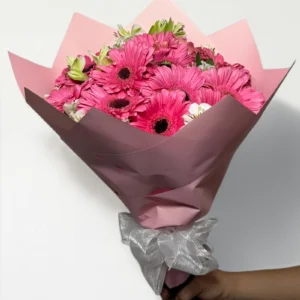 Ramo de 12 gerberas rosas: imagen 2