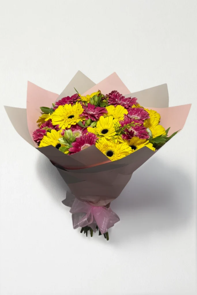 Ramo de 20 gerberas amarillas y fucsia