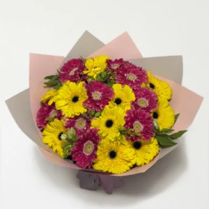 Ramo de 20 gerberas amarillas y fucsia: imagen 2