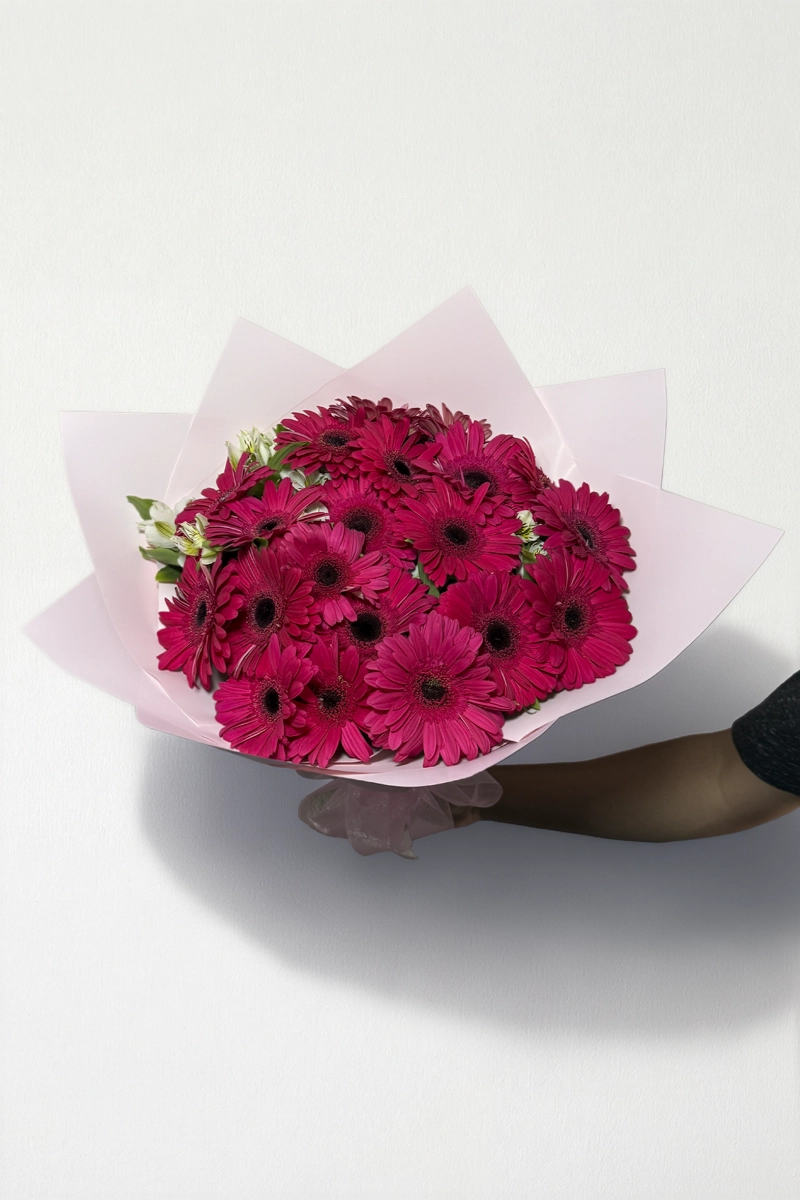 Ramo de 20 gerberas fucsia: imagen 2