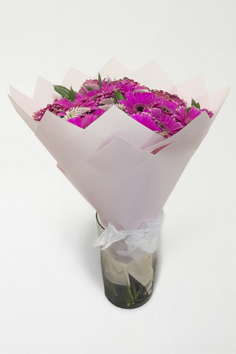 Ramo de 20 gerberas lila: imagen 2