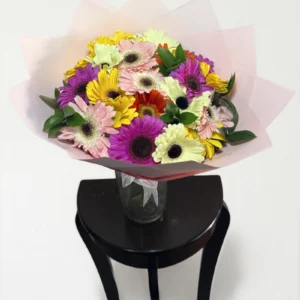 Ramo de 20 gerberas mixto: imagen 2