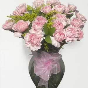 Arreglo de claveles en florero