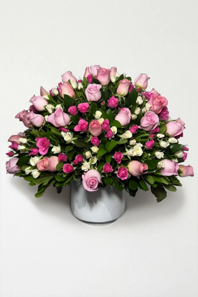 Arreglo de rosas con mini rose