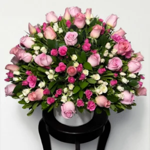 Arreglo de rosas con mini rose: imagen 3