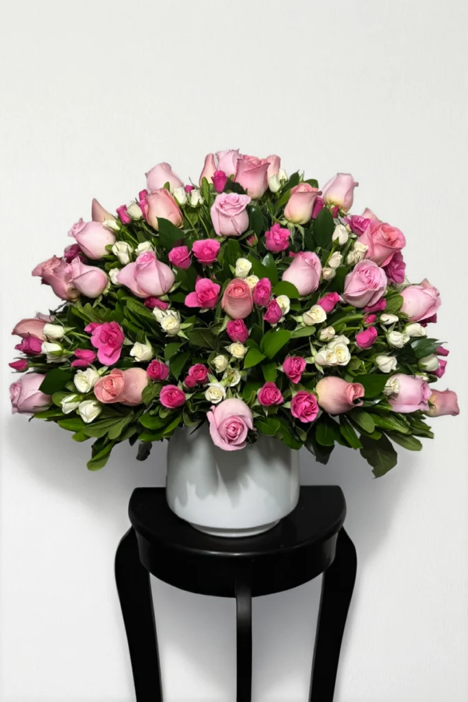 Arreglo de rosas con mini rose