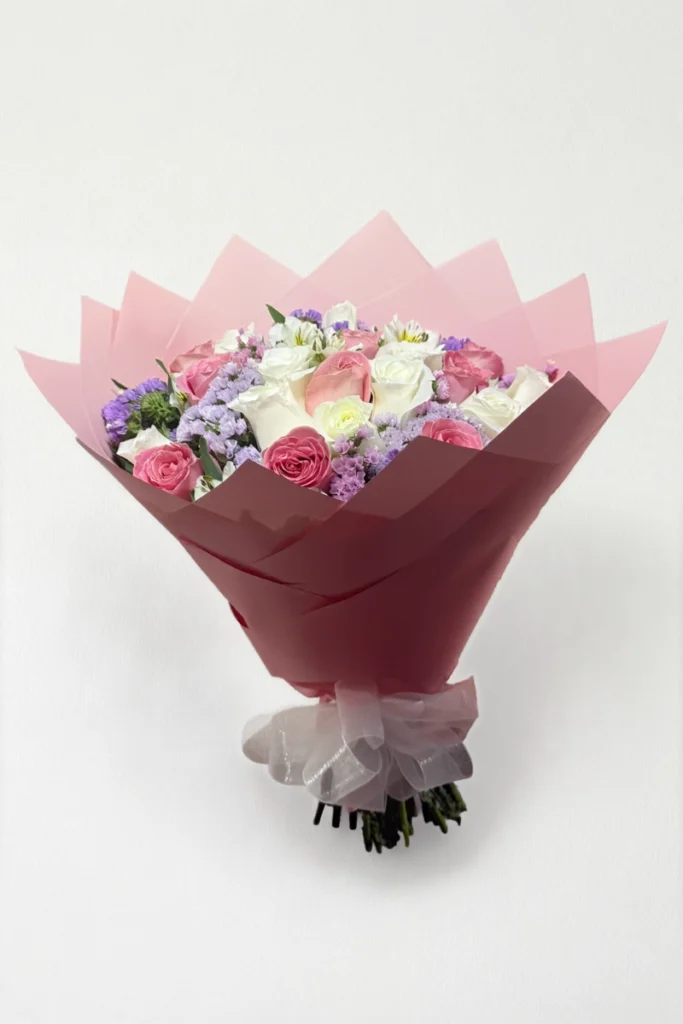 Ramo de 24 rosas con statice