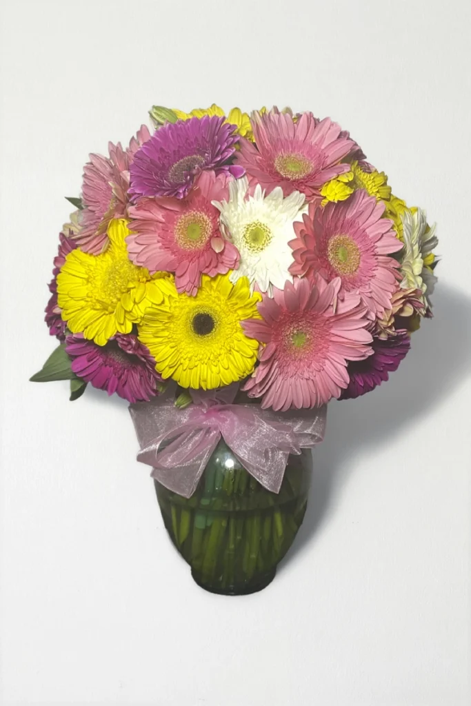 Arreglo de 36 gerberas en florero