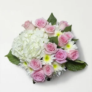 Arreglo de hortensia con rosas: imagen 2