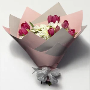 Ramo de 10 tulipanes con 5 gerberas
