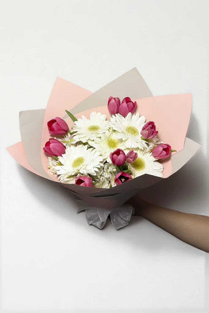 Ramo de 10 tulipanes con 5 gerberas